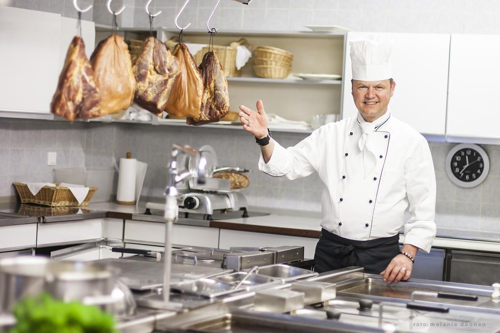 Hotel-Restaurant-Haus Berger 비에르센 외부 사진